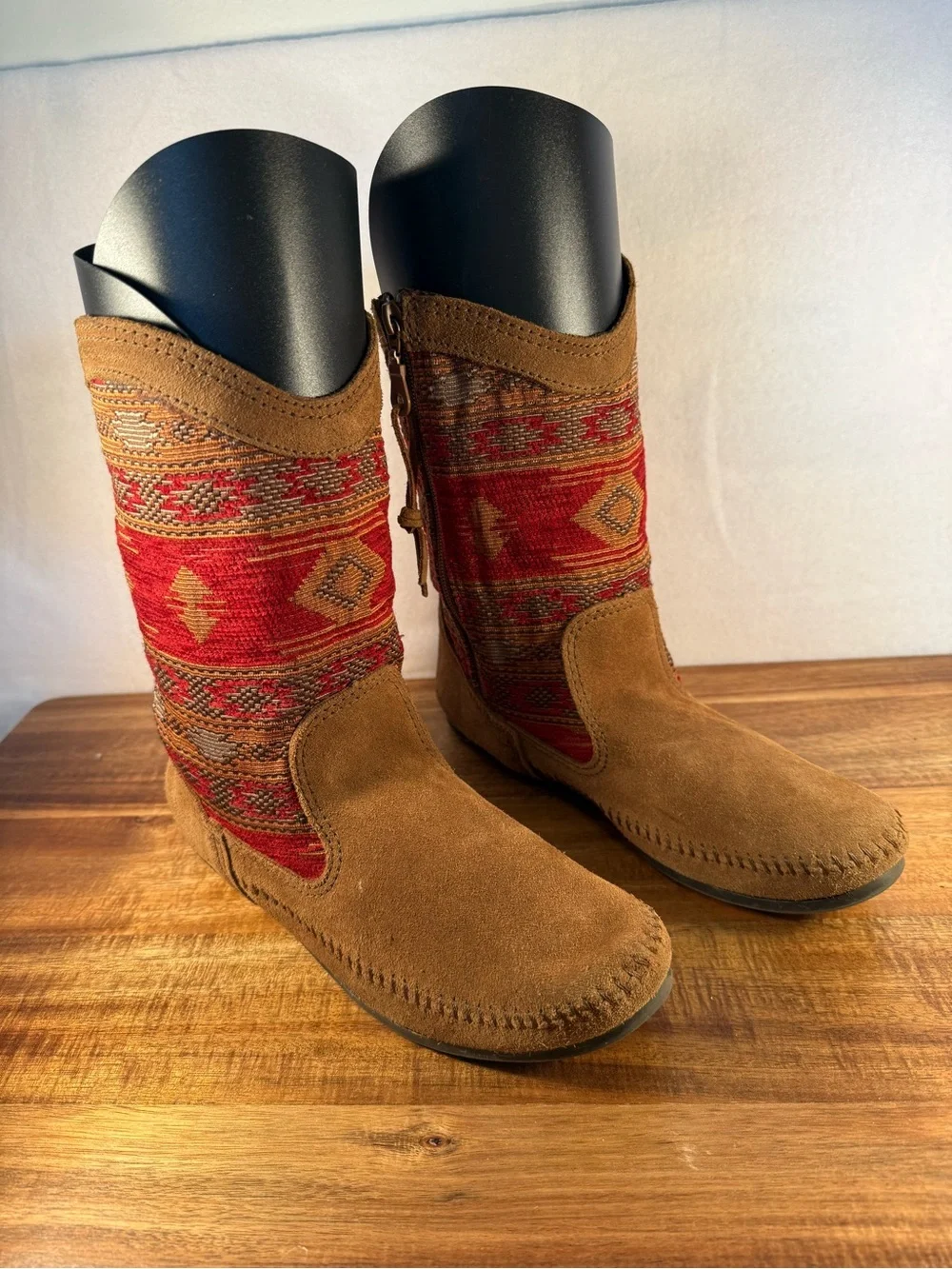 Minnetonka Moccasin, Baja Boot, Brown and Red Size 9 - Picture 10 of 10
